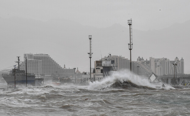 Sturm Byron trifft Israel mit schweren Regenfällen und starken Böen