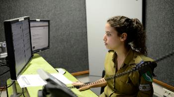 Israel schließt Armeeradio Galatz Regierung setzt sich über Rechtsbedenken hinweg