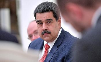Washington bestätigt Angriffe auf Venezuela, Maduro festgesetzt und ausgeflogen