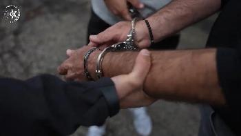 Zwei ausländische Minderjährige nach Messerangriff in Tel Aviv festgenommen, Polizei verschärft Vorgehen gegen illegale Einwanderung