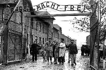27-Januar-1945-Sowjetische-Truppen-beenden-den-Massenmord-in-Auschwitz-Birkenau