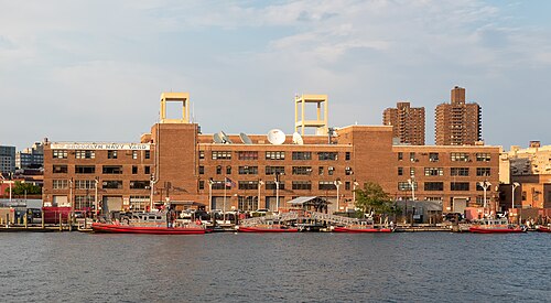 Brooklyn Navy Yard wirft Drohnenfirma wegen Israel-Geschäften hinaus ein politischer Dammbruch in New York