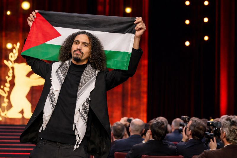 Berlinale Eklat Regisseur erhebt Völkermord Vorwurf gegen Israel, Minister verlässt demonstrativ den Saal