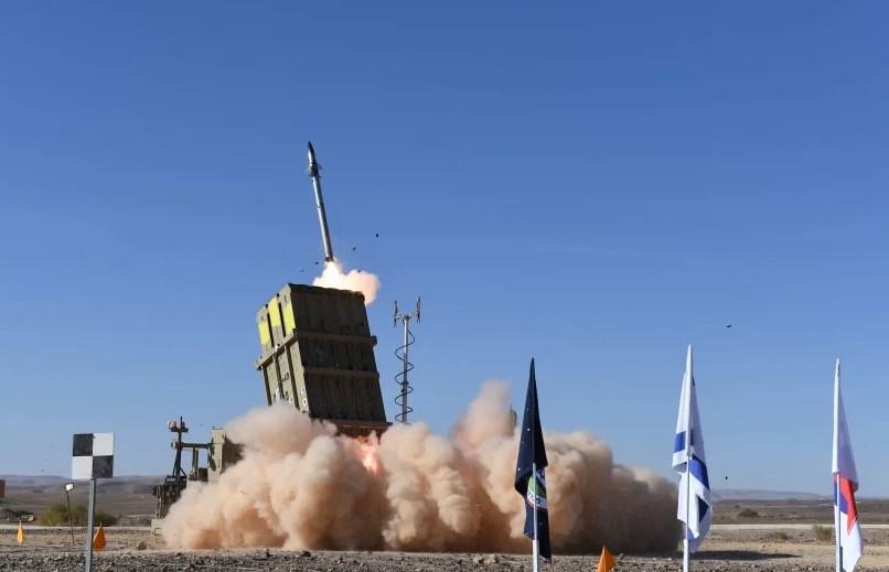 Iran startet Raketenangriff auf Nordisrael während Hisbollah und Libanon vor Kriegsbeteiligung stehen