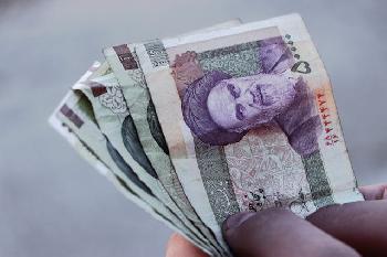 Irans Währung stürzt ab und das Regime verliert die Kontrolle über den Alltag