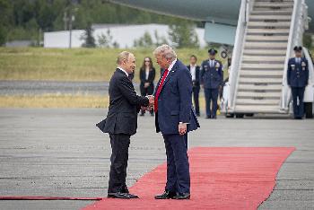 Selensky warnt vor gewaltigem Deal zwischen Trump und Putin über die Köpfe der Ukraine hinweg