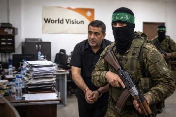 Hamas-Dokumente belasten ehemaligen World Vision-Direktor in Gaza schwer