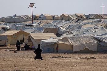 USA verlegen 5700 IS Häftlinge nach Irak: Misstrauen gegenüber Damaskus wächst