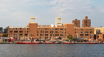 Brooklyn Navy Yard wirft Drohnenfirma wegen Israel-Geschäften hinaus ein politischer Dammbruch in New York