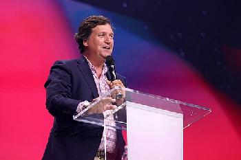 Trump greift ein: Reise von Tucker Carlson nach Israel soll konservativen Streit stoppen