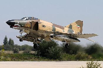 Iran Kampfflugzeug stürzt bei Übung ab marode Luftwaffe verliert weiteren Piloten