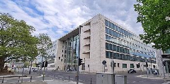 Deutschland fordert Staatsbürger zur Flucht aus Iran auf und warnt vor drohendem Krieg