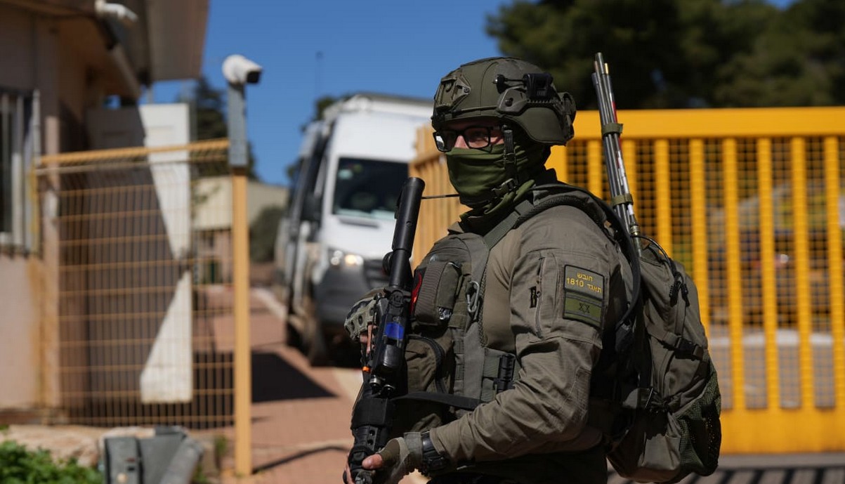 Israel hält Positionen im Südlibanon und stellt Hisbollah vor eine strategische Entscheidung