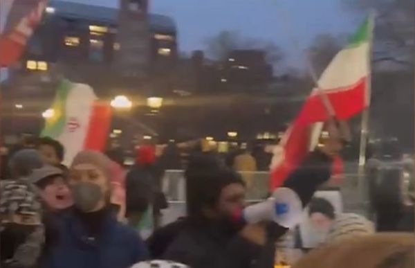 Pro-Chamenei-Kundgebung in New York eskaliert nach Gewalt gegen Gegendemonstranten