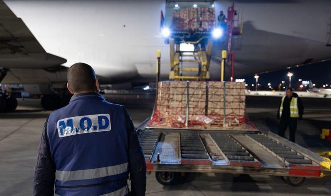 Israel bringt in zehn Tagen über 1.000 Tonnen Waffen ins Land