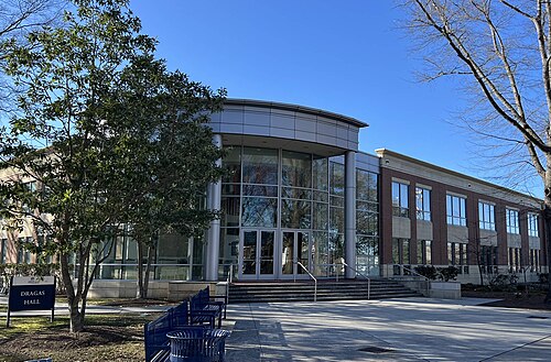 Schüsse an US-Universität: Angreifer auf Campus in Virginia erschossen