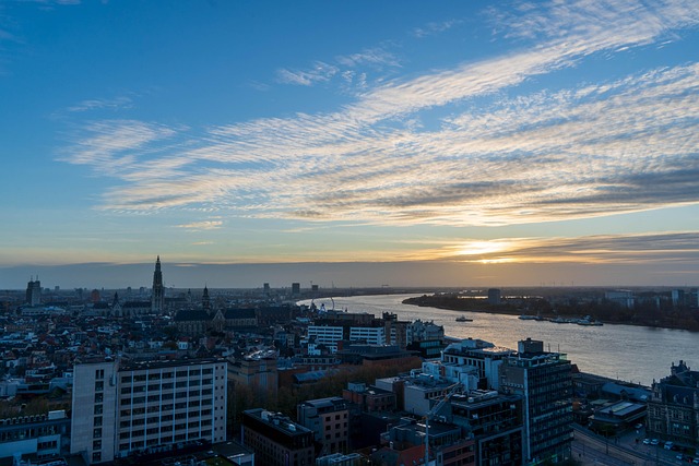 Muslimischer Mann greift jüdischen Jugendlichen in Antwerpen an