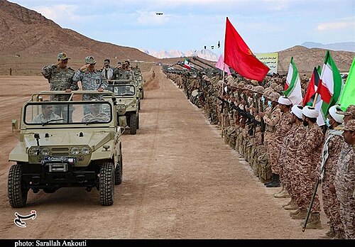 Iran rekrutiert Kinder ab 12 Jahren Revolutionsgarden reagieren auf Personalmangel mit drastischem Schritt