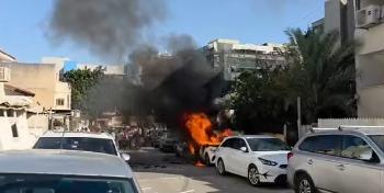 Zwölf Verletzte nach iranischem Streumunitionsangriff in Zentralisrael am Nachmittag