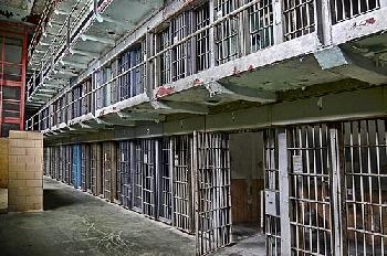 Iran verweigert politischen Gefangenen medizinische Hilfe in kurdischen Gefängnissen