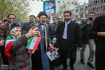 Iran bereitet Machtwechsel vor: Name Khamenei soll an der Spitze des Regimes bleiben