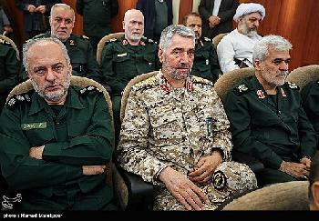 Iranischer Offizier spricht offen über möglichen Zusammenbruch des Regimes