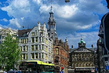 Sprengsatz-an-jdischer-Schule-in-Amsterdam-Brgermeisterin-spricht-von-gezieltem-Angriff