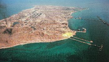 Trump droht Iran mit Zerstörung der Ölindustrie nach US-Angriff auf Kharg-Insel