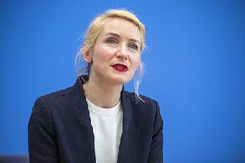 Linken-Chefin Schwerdtner vermeidet Antisemitismus-Begriff bei Lanz trotz antizionistischem Beschluss