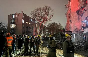 Iran und Hisbollah greifen Israel an: Toter im Norden, 84 Verletzte nach Raketentreffer in Arad