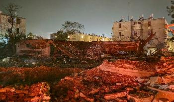 Iran trifft Wohnhäuser in Arad und Dimona, Hisbollah beschießt Norden: Über 100 Verletzte in Israel