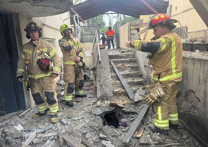 Israel: Mehrere Raketen aus Iran und Libanon lösen wiederholt Sirenen im Zentrum aus