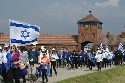 Nach kurzfristiger Kehrtwende reist Israels Delegation mit Terroropfern zum Marsch in Auschwitz