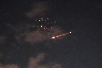 Iranische Raketen treffen Zentrum und Süden Israels – Verletzter in Bnei Brak