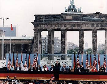 Die historischen Verdienste der USA und Präsident Ronald Reagans