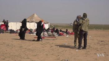 Schreckensherrschaft der IS-Frauen in syrischem Flüchtlingslager