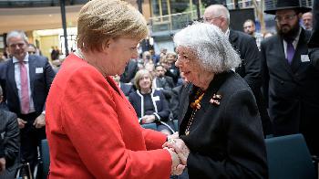 Merkel: Menschenwürde nicht verhandelbar